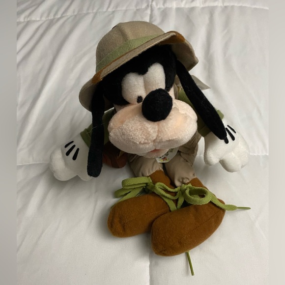 Vintage Disney Beanbag Plush Goofy - Picture 2 of 6